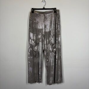 Alembika Metallic Laser Cut Pant Size 4 or US 12/14